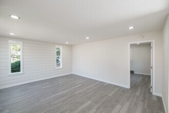 1247 Clark Mill Rd in Sweet Home, OR - Building Photo - Building Photo