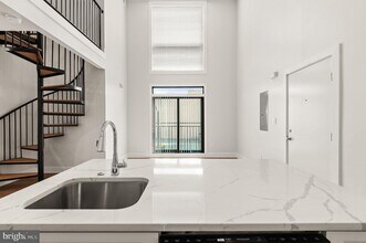 1100 Bladensburg Rd NE in Washington, DC - Building Photo - Building Photo