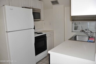 127 7th St N in Jacksonville Beach, FL - Building Photo - Building Photo