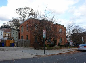 1226 F St NE in Washington, DC - Building Photo - Building Photo