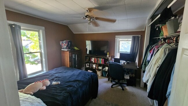 921 Johnson St in La crosse, WI - Building Photo - Building Photo