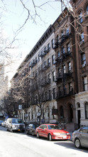 205 W 80th St in New York, NY - Foto de edificio - Building Photo