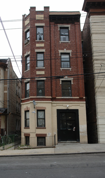 288 Hawthorne Ave in Yonkers, NY - Building Photo