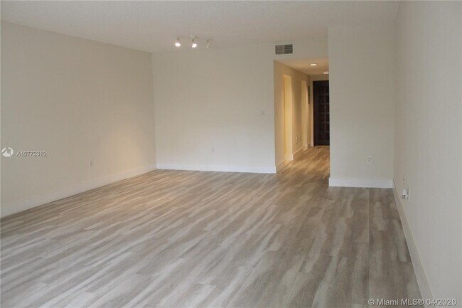 2600 Cardena St-Unit -7 in Coral Gables, FL - Building Photo - Building Photo