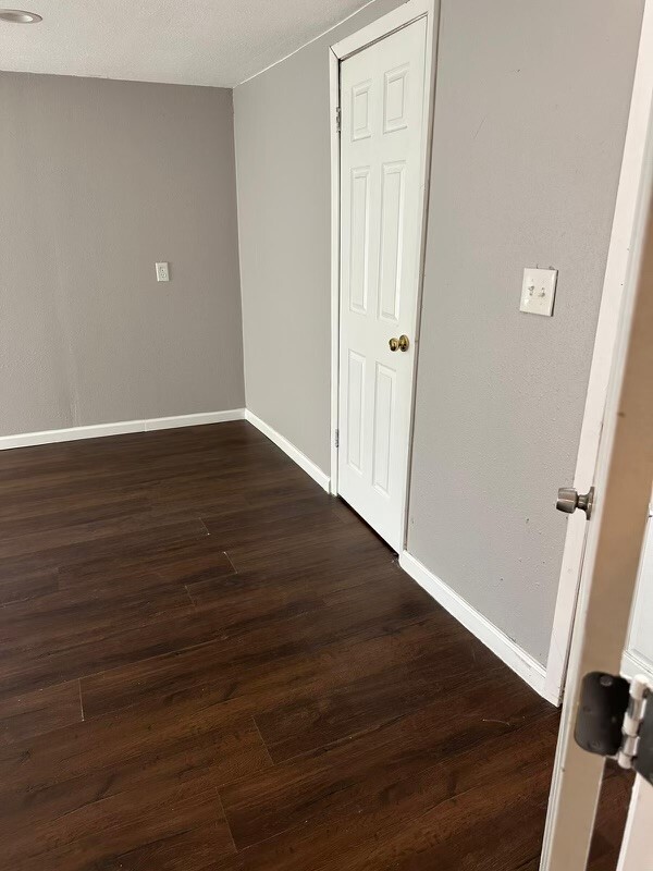 407 Wayne St in Dallas, TX - Building Photo - Building Photo