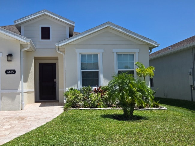 6625 Pebblebrooke Wy in Zephyrhills, FL - Building Photo - Building Photo