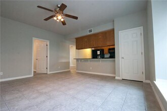 1009 W 25th St in Austin, TX - Foto de edificio - Building Photo