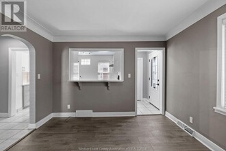 470 St Paul Ave in Windsor, ON - Building Photo - Building Photo