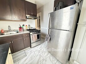 11 Allston St, Unit 11 in Boston, MA - Building Photo