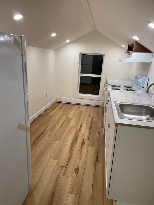 5 Park Pl, Unit Apt A