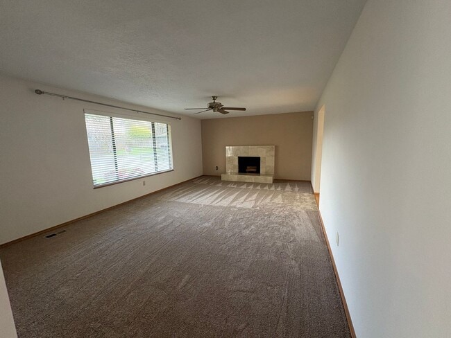 2292 Timothy Ct in Mckinleyville, CA - Building Photo - Building Photo