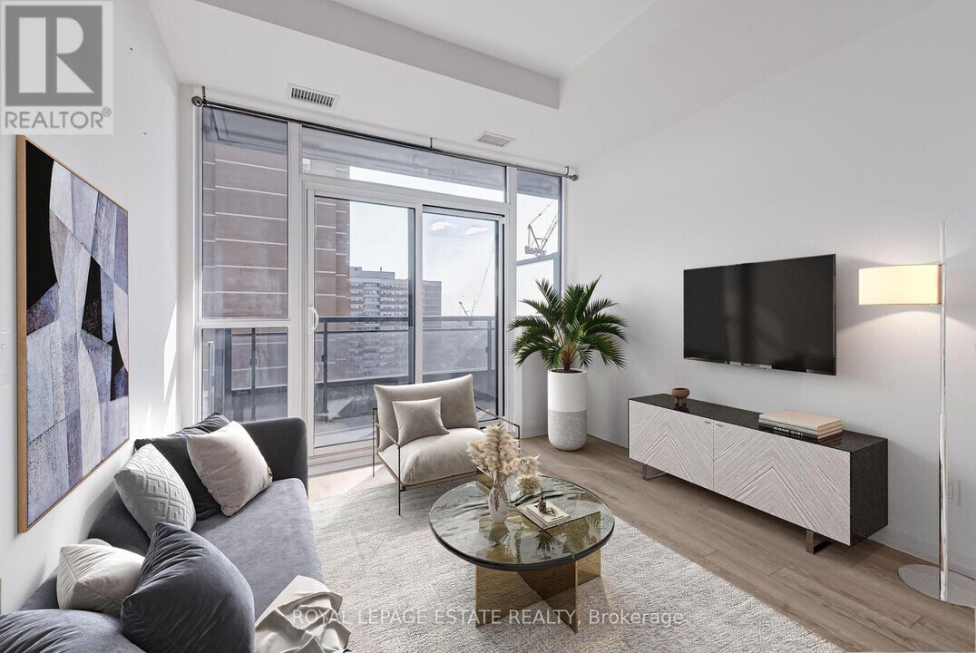 286 Main St in Toronto, ON - Building Photo