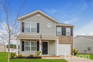 271 Millen Dr in Woodruff, SC - Building Photo