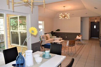 2028 Mynah Ave in McAllen, TX - Building Photo - Building Photo