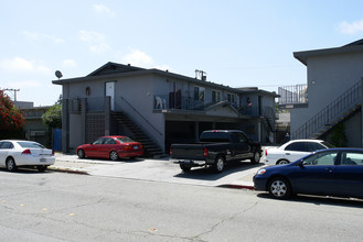 3580-3584 Rolison Rd in Redwood City, CA - Building Photo - Building Photo