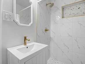 522 S Edgewood Cir in Pensacola, FL - Building Photo - Building Photo