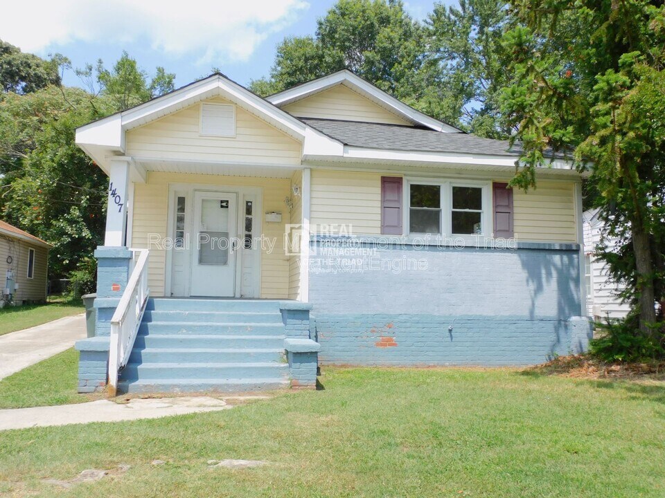 1407 Gorrell St in Greensboro, NC - Building Photo