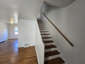 235 Madison St in Waterloo, IA - Building Photo - Building Photo