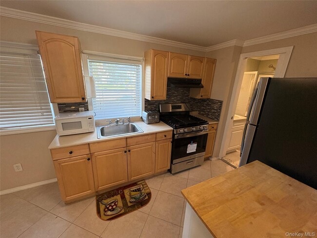 property at 318 Claremont Ave