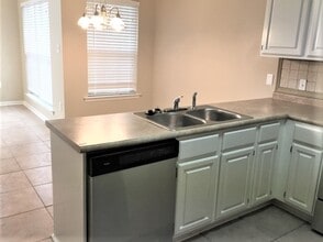 138 Lions Gate Rd in Savannah, GA - Building Photo - Building Photo