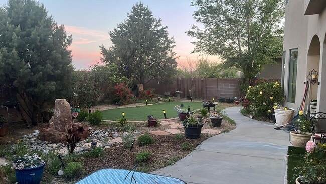 1124 San Augustin Dr in Bernalillo, NM - Building Photo - Building Photo