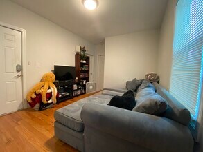 400 Cardinal Medeiros Ave, Unit #2 in Cambridge, MA - Building Photo - Building Photo