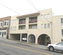 87 Hillcrest Dr in Daly City, CA - Building Photo - Building Photo