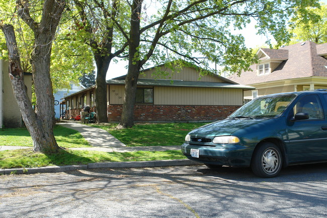 725-729 W Carlisle Ave in Spokane, WA - Building Photo - Building Photo