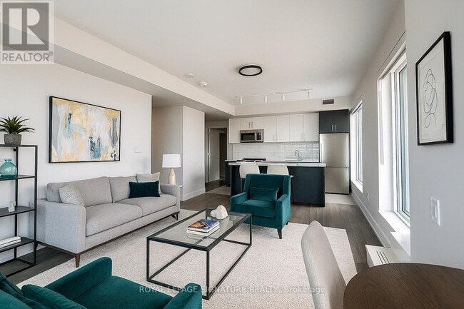 property at 2525-2525 Bathurst St