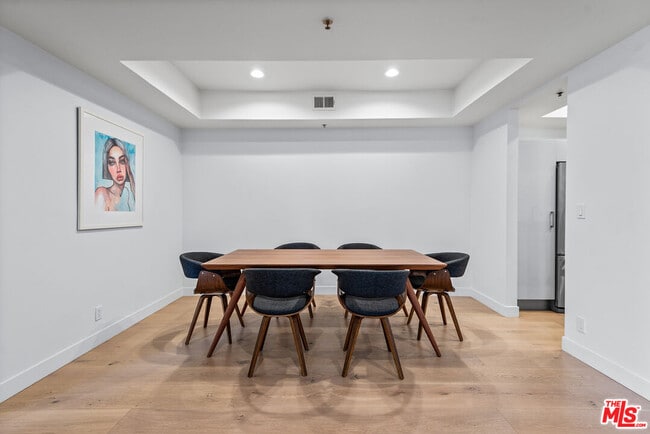 2102 Century Park Ln in Los Angeles, CA - Building Photo - Building Photo