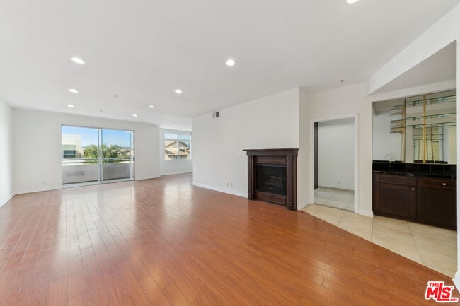 property at 1508 Greenfield Ave