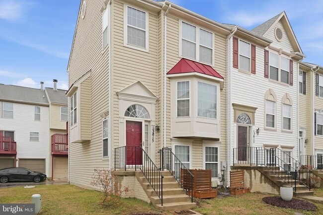 13815 Churchville Dr in Upper Marlboro, MD - Foto de edificio - Building Photo