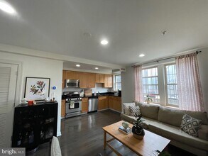 1417 Newton St NW-Unit -S-10 in Washington, DC - Building Photo - Building Photo