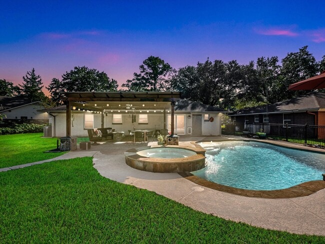 property at 712 Barbara St