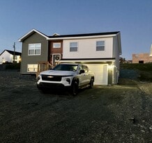 18 Kemble Ave in Paradise, NL - Building Photo