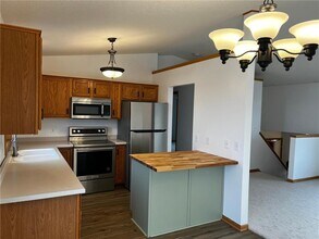 5364 56th Ave NW in Rochester, MN - Building Photo - Building Photo