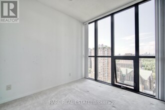 101-1101 Charles St E in Toronto, ON - Building Photo - Building Photo
