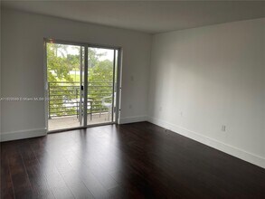 1840 Jefferson Ave, Unit 301 in Miami Beach, FL - Building Photo - Building Photo