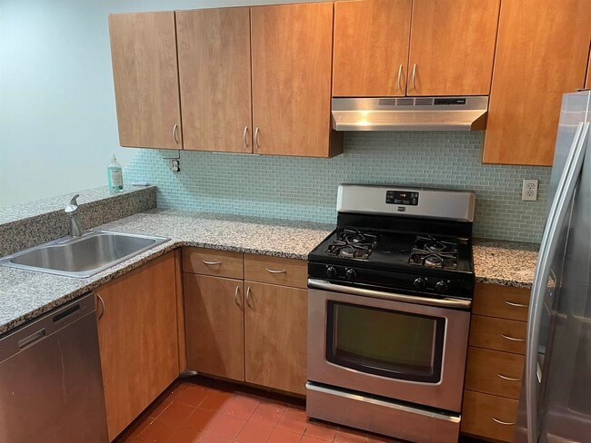 1204 Washington St in Hoboken, NJ - Building Photo - Building Photo