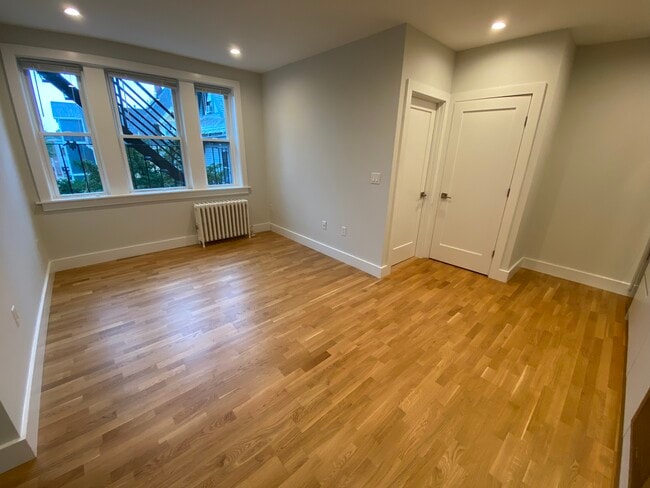 140 Highland Ave, Unit 3