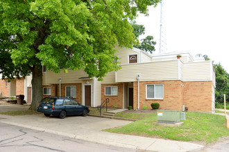 Robin Springs Apartments in Middletown, OH - Foto de edificio - Building Photo