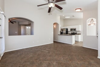 29420 N Blackfoot Daisy Dr in San Tan Valley, AZ - Foto de edificio - Building Photo