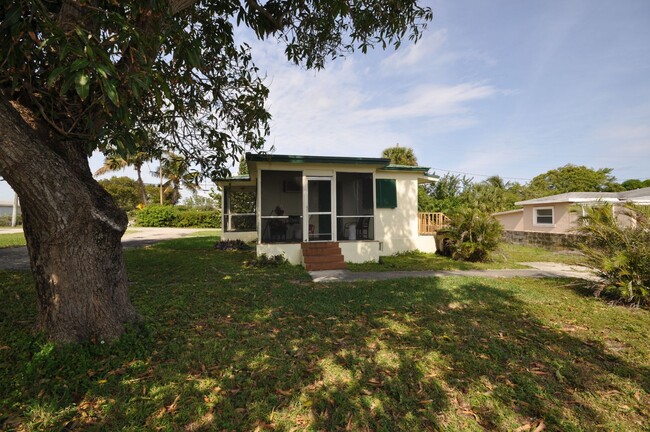 property at 4400 N Terrace Dr