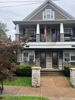 956 Meade Ave in Scranton, PA - Building Photo