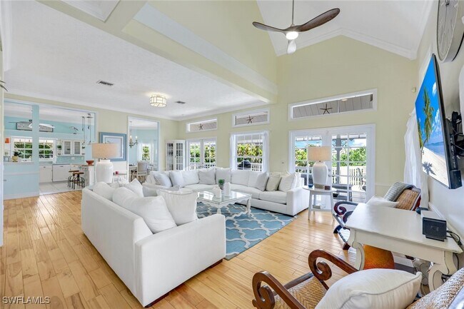 property at 203 San Mateo Dr