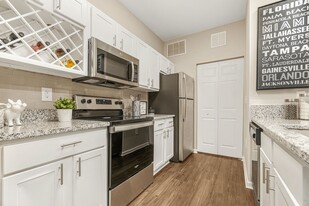 Oaks at Normandy Apartments in Jacksonville, FL - Building Photo - Building Photo