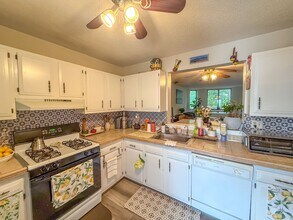 999 Whalley Ave in New Haven, CT - Building Photo - Building Photo