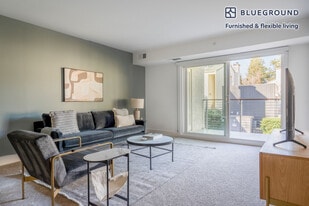 350 Sharon Park Dr in Menlo Park, CA - Building Photo