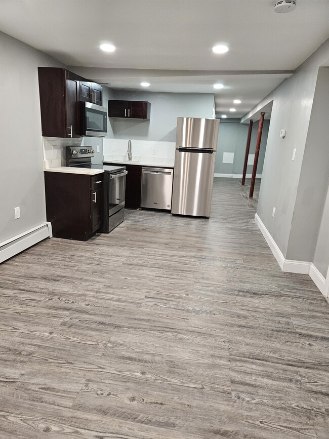 44 Glendale St, Unit B