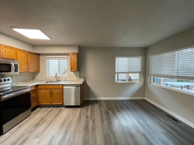 property at 809 Ryland St